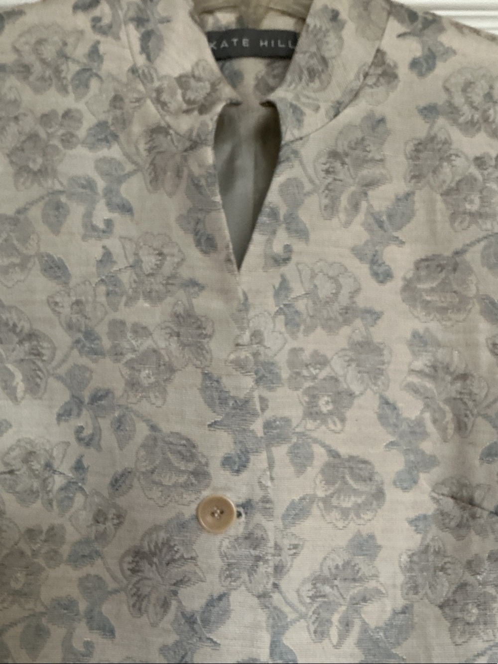 Kate Hill Cream and Light Gray Floral Jacquard Blazer - Picture 2 of 5